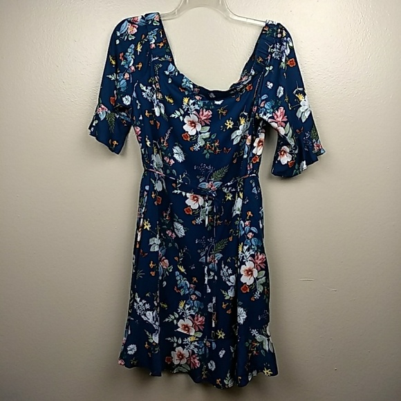 Oasis Fitzwilliam Dupont Off-the-Shoulder Dress - Picture 2 of 8